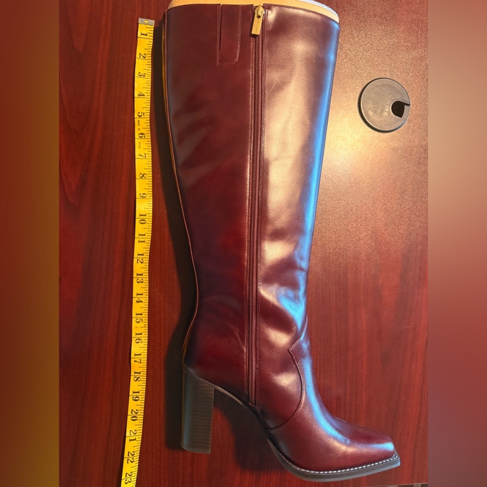 NWT  Vince Camuto Women's Tall Leather Block-Heel Boots - Burgundy - Picture 13 of 14